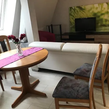 Zum Bahnhof Apartment